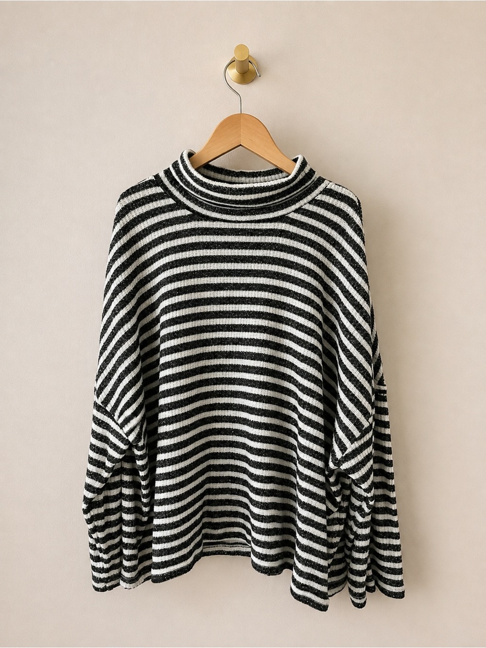 Sanctuary 2X Black & White Striped Metallic Mock Neck Oversized Sweater Top